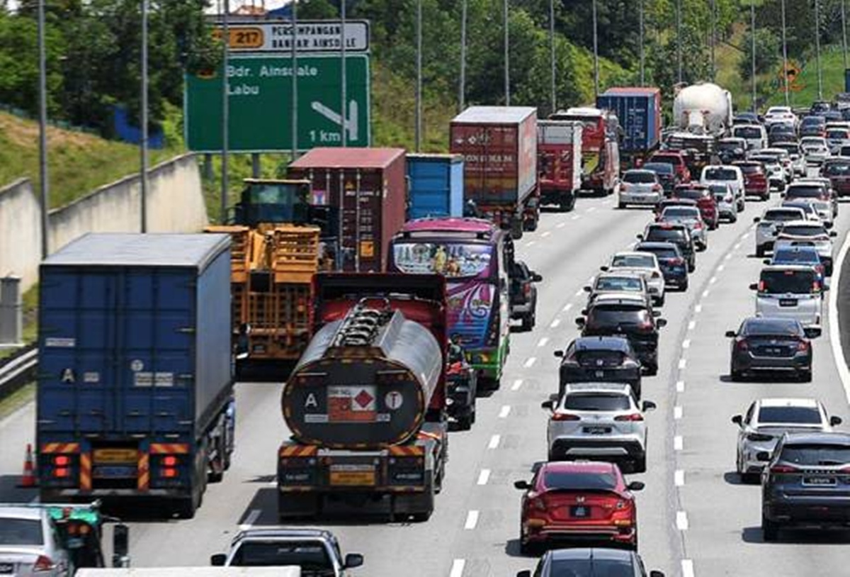 kenderaan lori tak boleh lalu laluan kanan