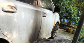 lelaki bakar kereta mentua