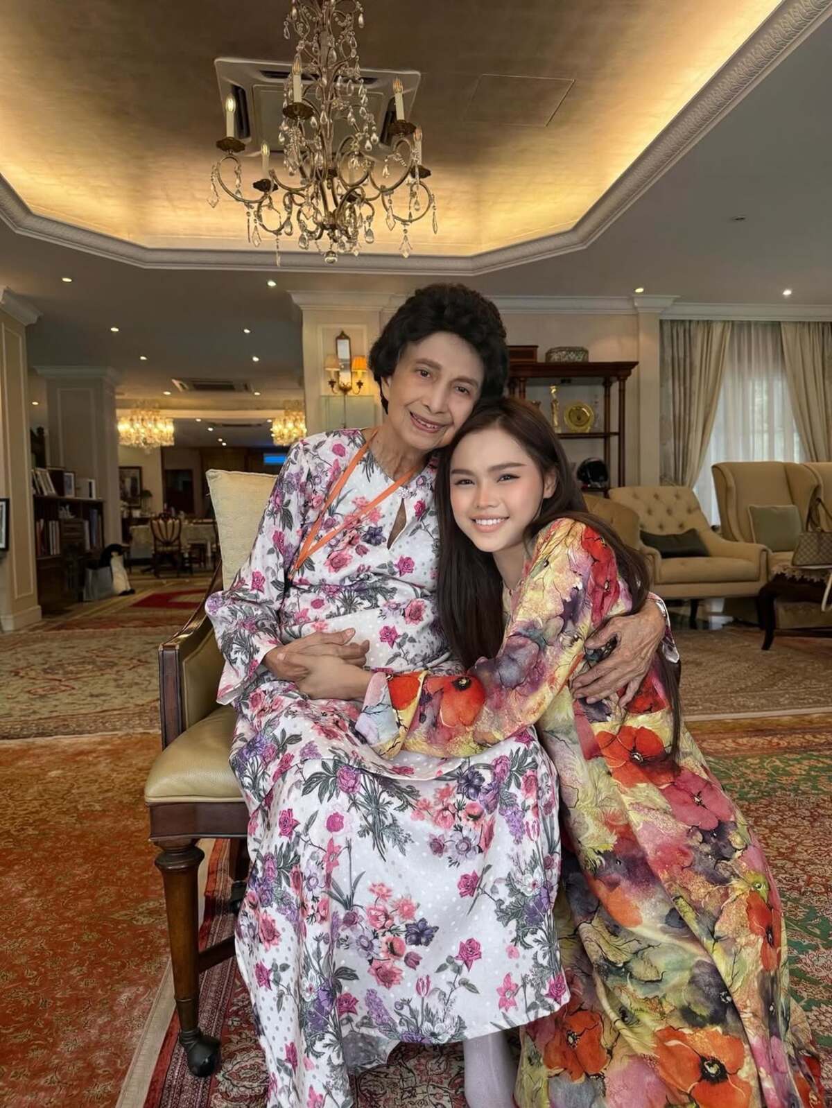 bella astillah tun hasmah