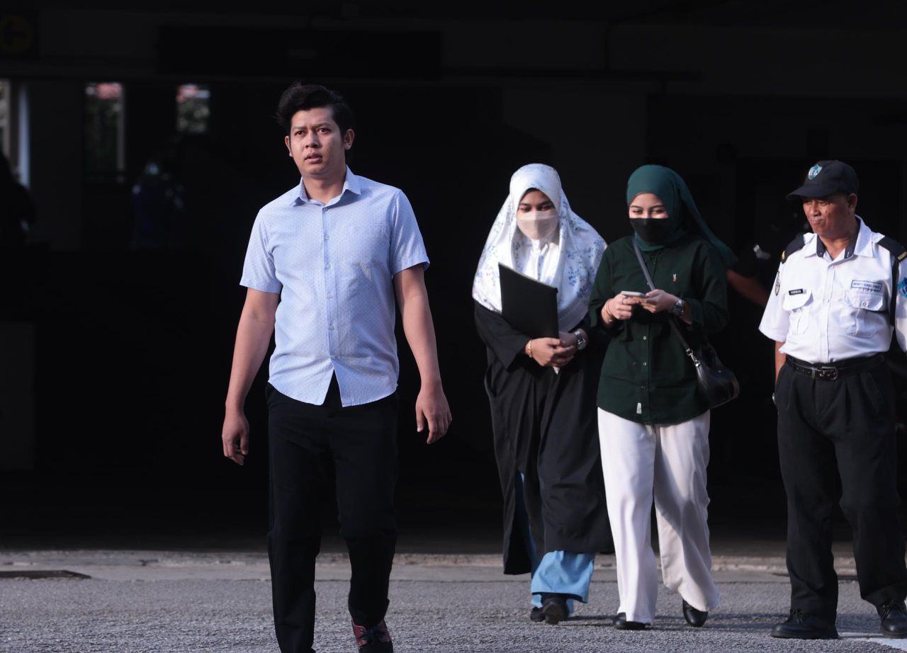 (TERKINI) Keputusan Bela Diri Atau Bebas Ibu Bapa Zayn Rayyan Ditangguh, Ada Hujah Pembelaan Baru
