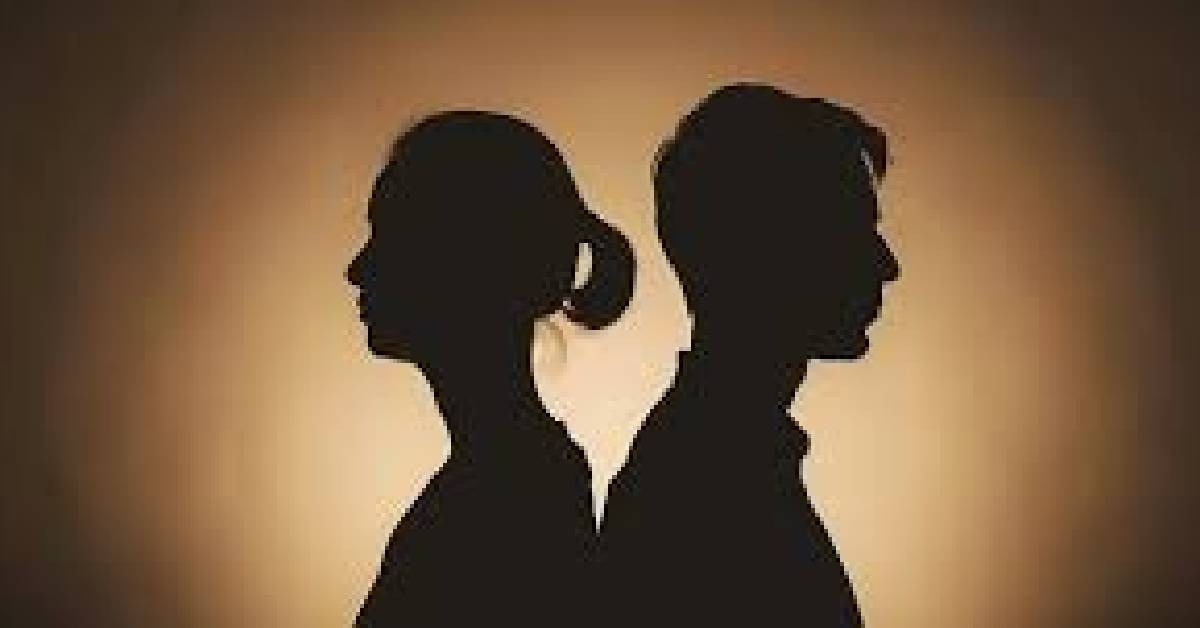 “Dulu Asyik Buat Content Couple, Sekarang Sunyi Sepi – Netizen Mula Hidu Masalah Rumah Tangga ‘Influencer’ Terkenal?