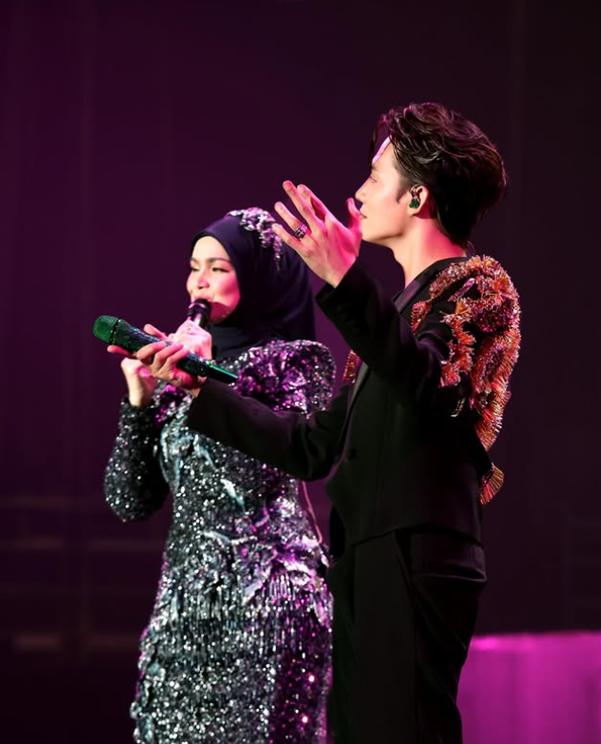 Hael Husaini & TokTi