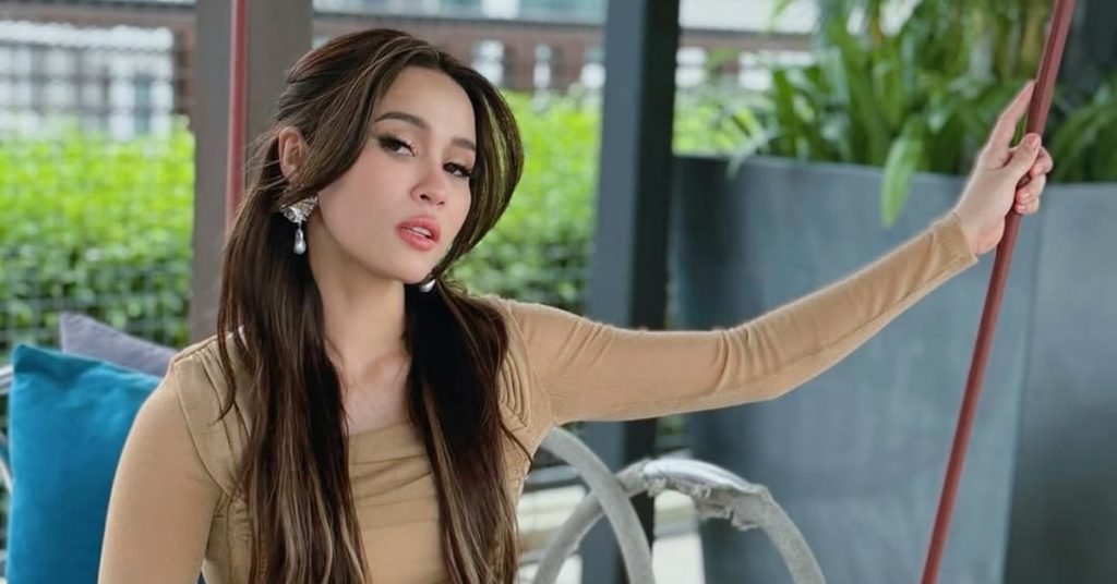 emma maembong