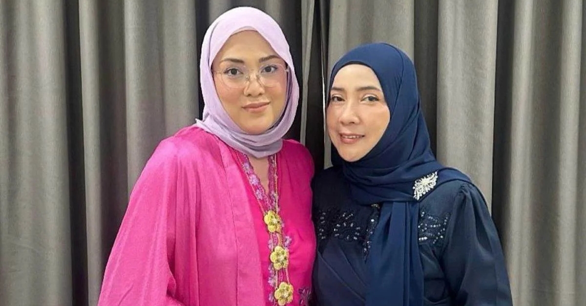 “Lagi Rapat Dengan Ibu Sekarang” – Kongsi Hal Keluarga Di Podacast, Shila Amzah Harap Tiada Salah Faham
