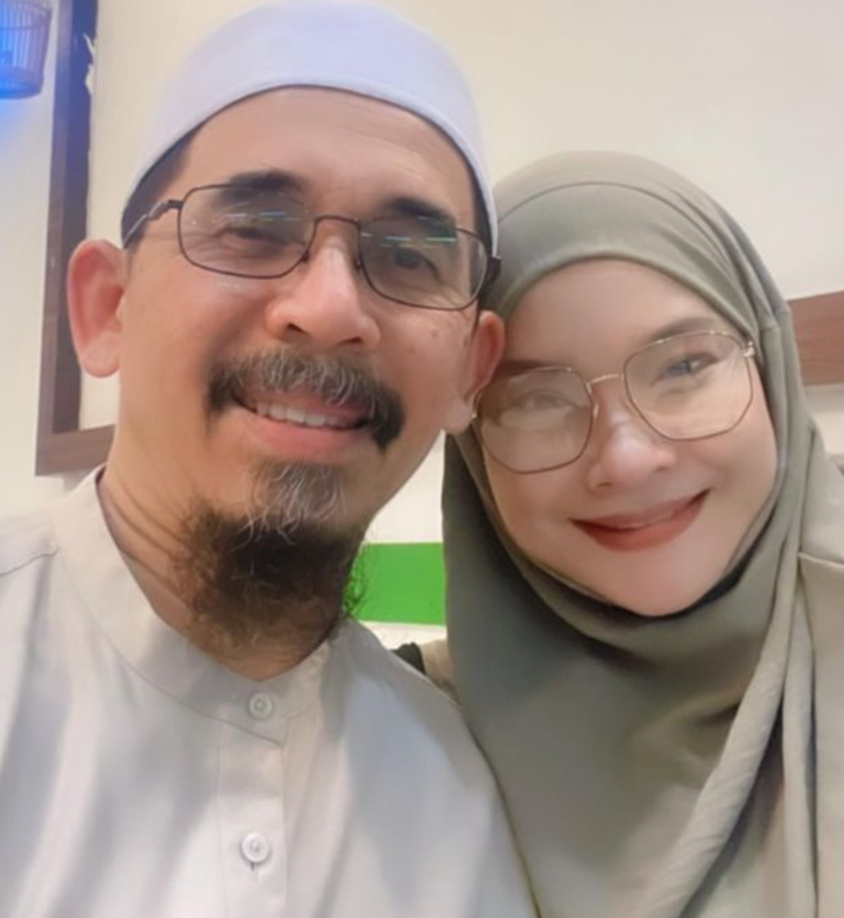 Dr Rushdi dan Nora Ariffin
