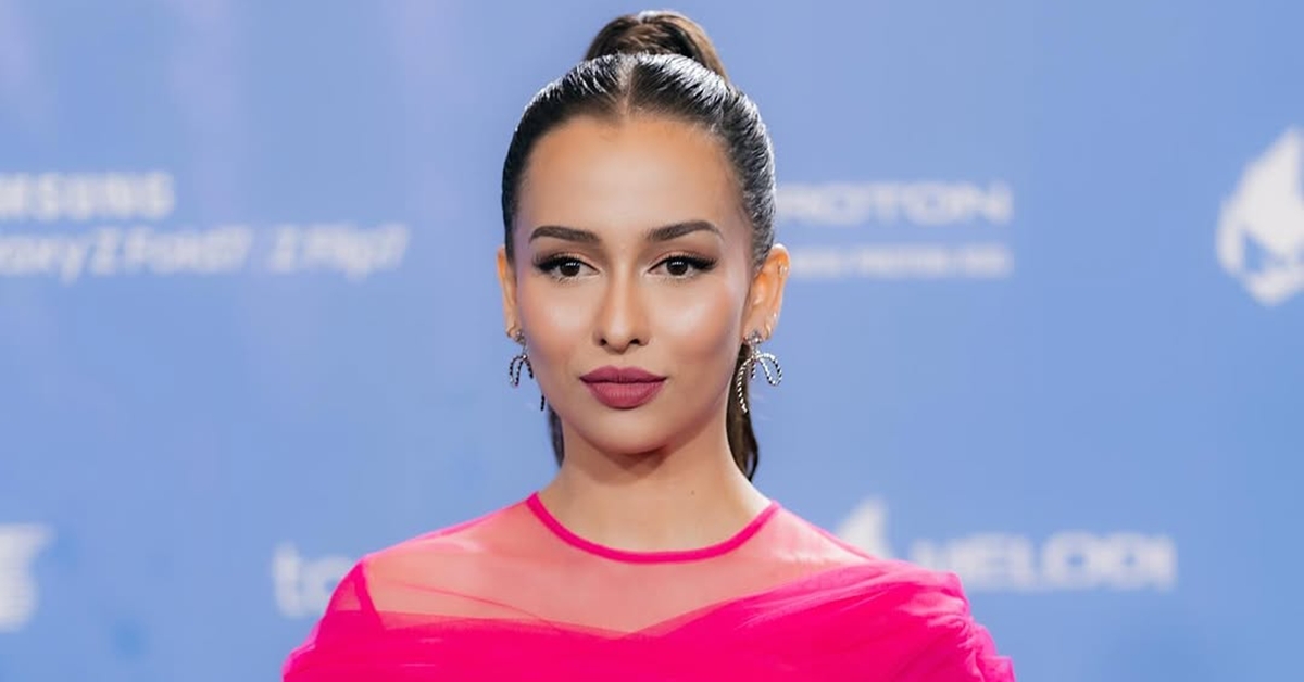 Sedang Ada Isu Dengan Ibu, Anna Jobling Bercinta Dengan Pelakon Indonesia Kini?