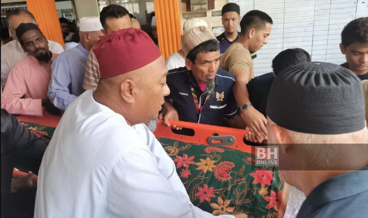 lelaki maut ditikam depan rumah