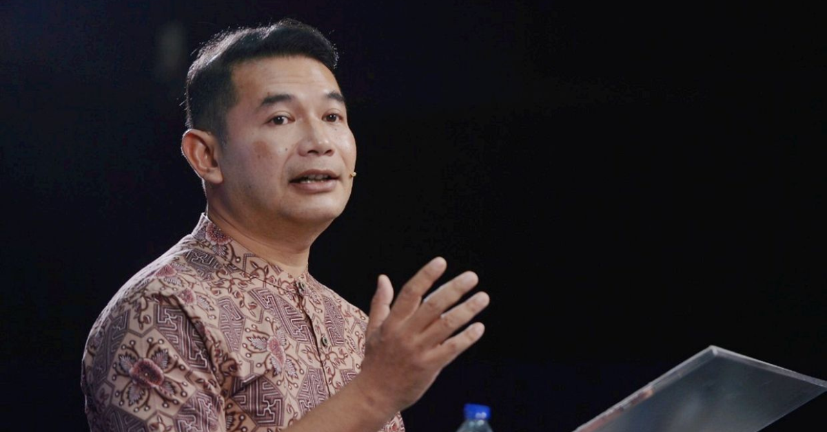 “Diam, Jika Teruskan, AIDS” – Rafizi Dedah Mesej Ugutan, Percaya Cubaan ‘Tutup Mulut’ Satu Skandal