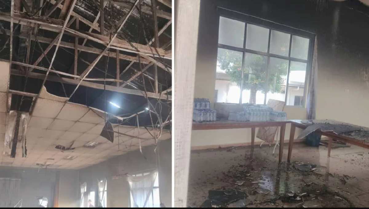 warga emas bakar pusat jagaan