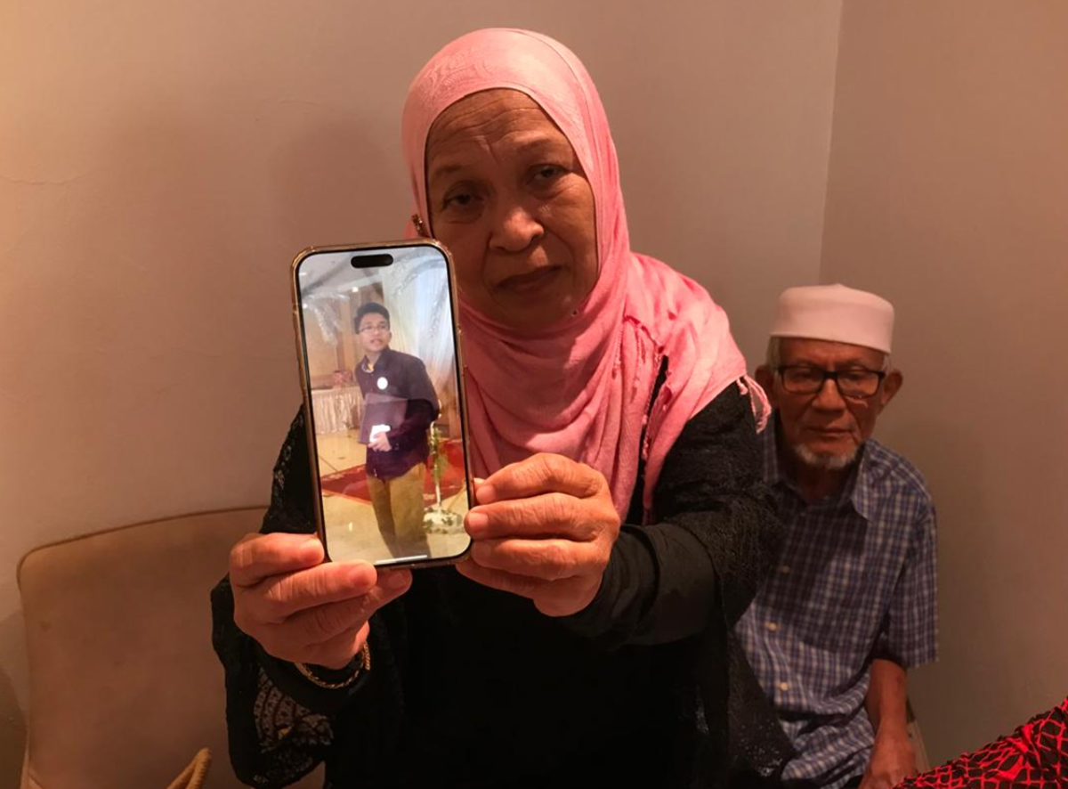 ibu bapa Wan Ahmad Faris