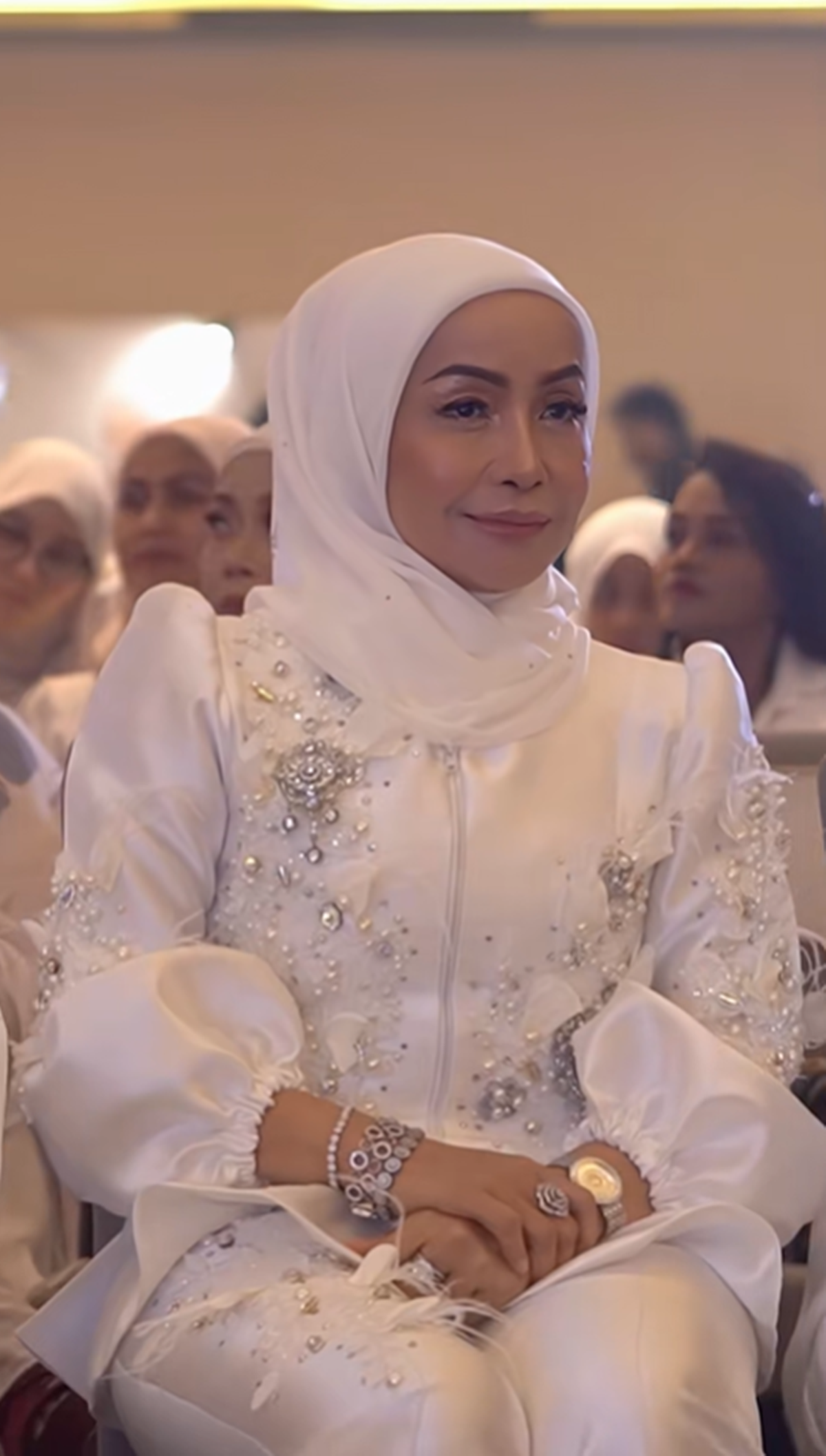 Mak Cik Kemboja