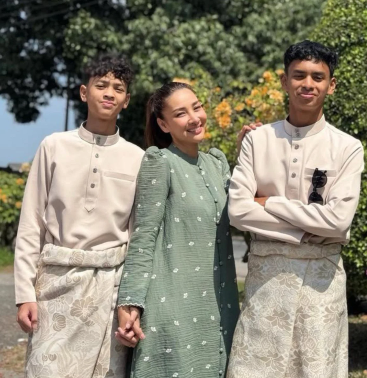 Rita Rudaini dan dua anak lelaki