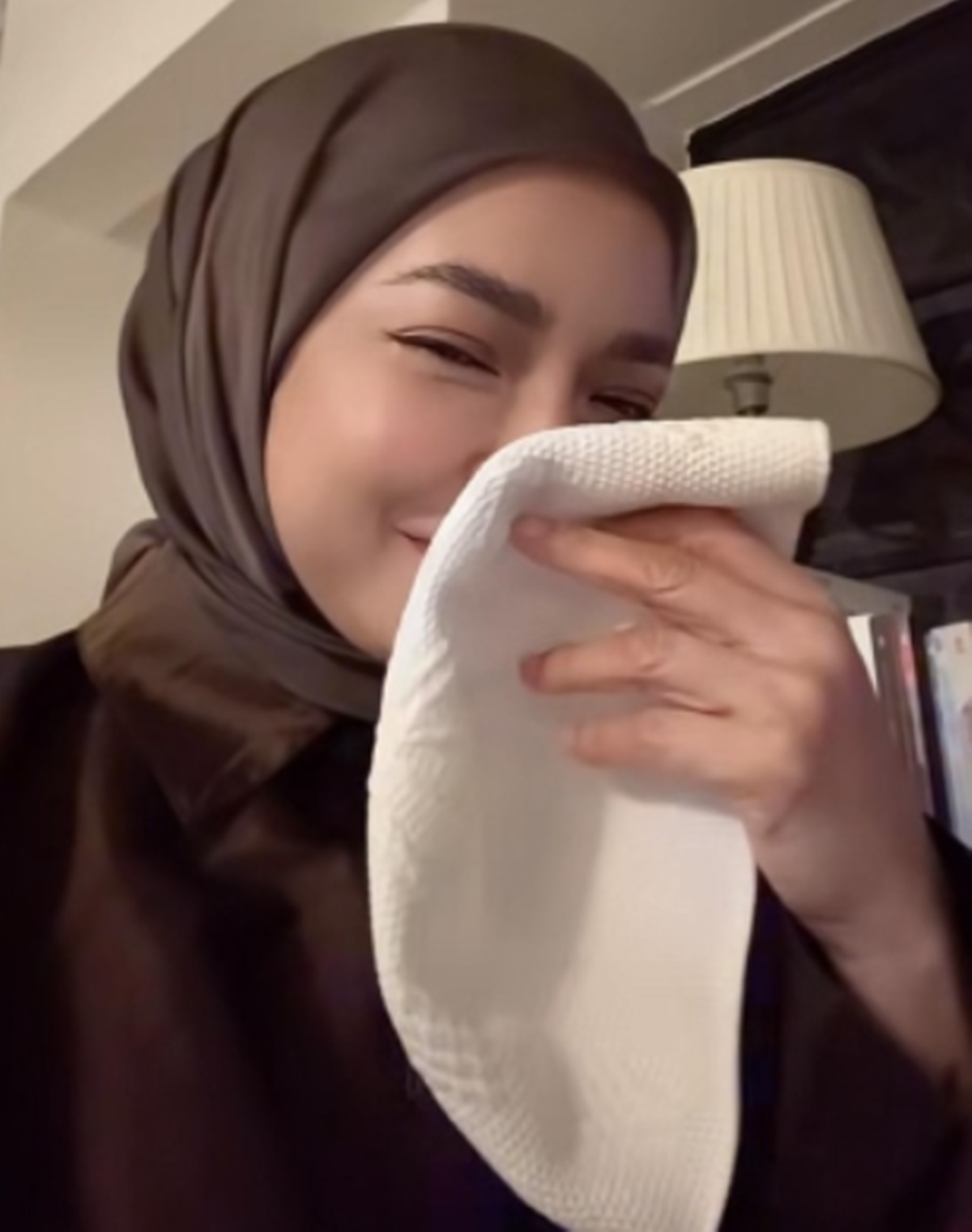 nora danish jual kopiah