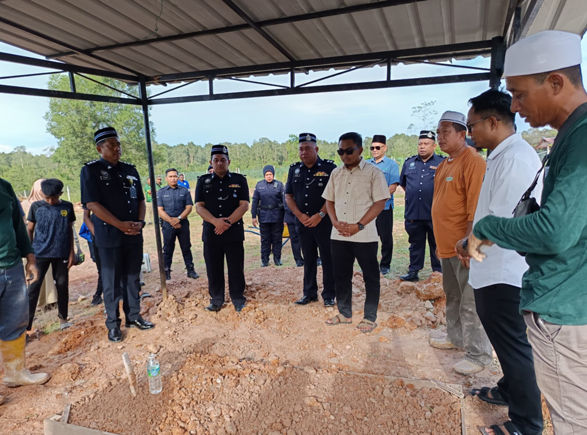 dua beradik lemas dikebumi