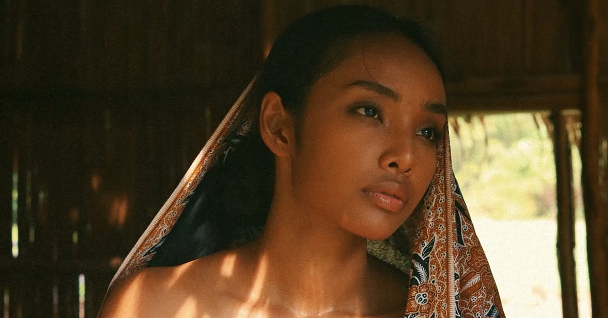 Sharifah Haneesya Akui Ada Terima Tawaran Ke New York – “Saya Tak Mampu Kawal Reaksi Netizen Kalau Kena Berpakaian Seksi”