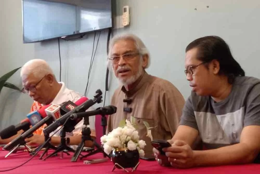 Khalid Samad