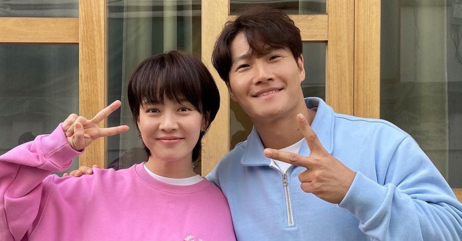 Perjelas Isu ‘Love Line’, Song Jihyo Gembira Kim Jongkook Bahagia Bersama Isteri Kini – “Cuma Urusan Kerja”