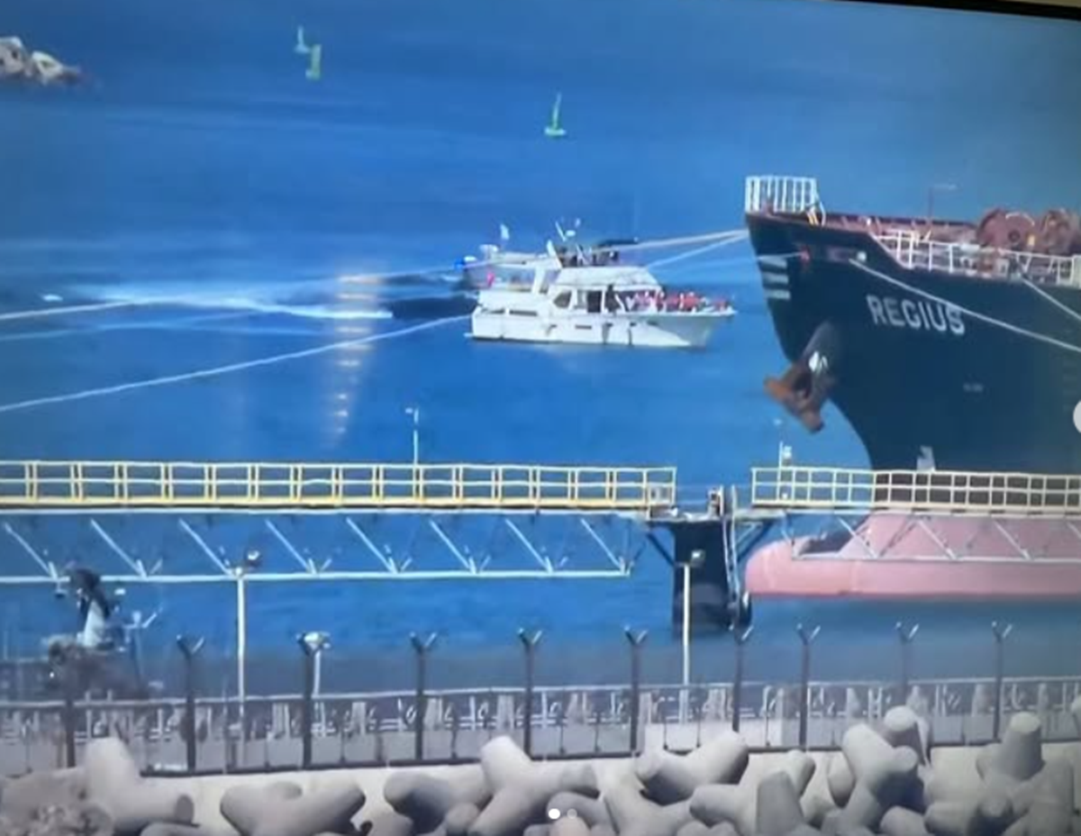 kapal GSF di Pelabuhan Ashdod