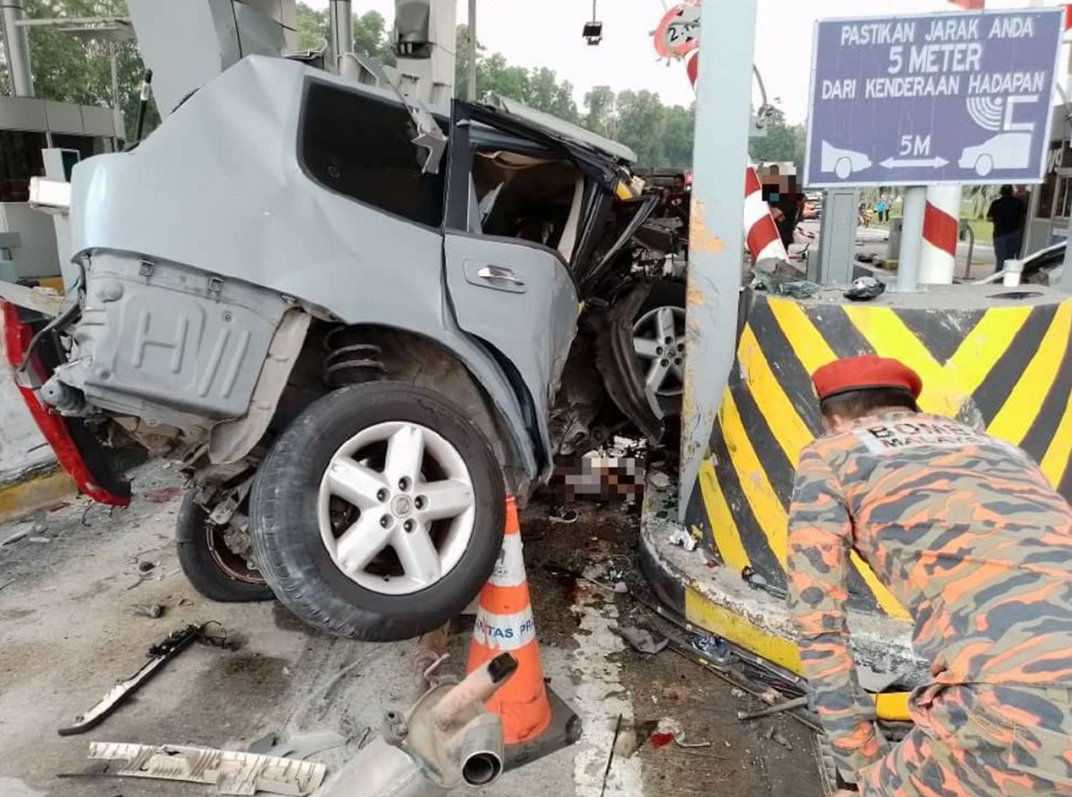 kemalangan plaza tol kajang