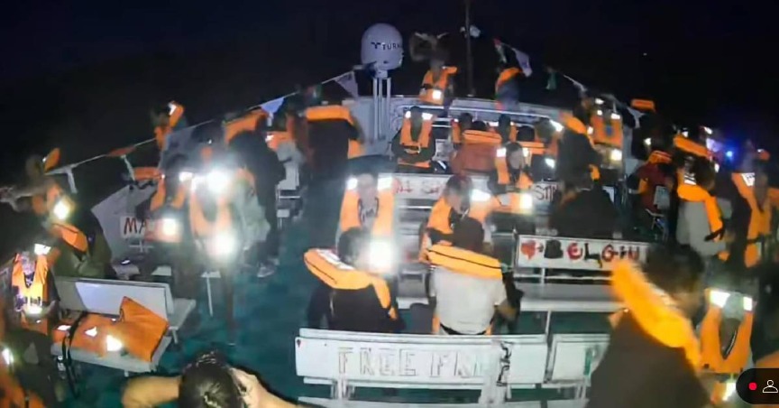 (TERKINI) Tentera Laut Isra*l Dilaporkan Sudah Menyerang & Culik Anak Kapal Freedom Flotilla