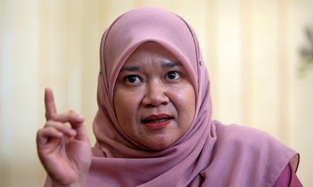 Fadhlina Sidek