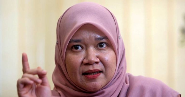 Fadhlina Sidek