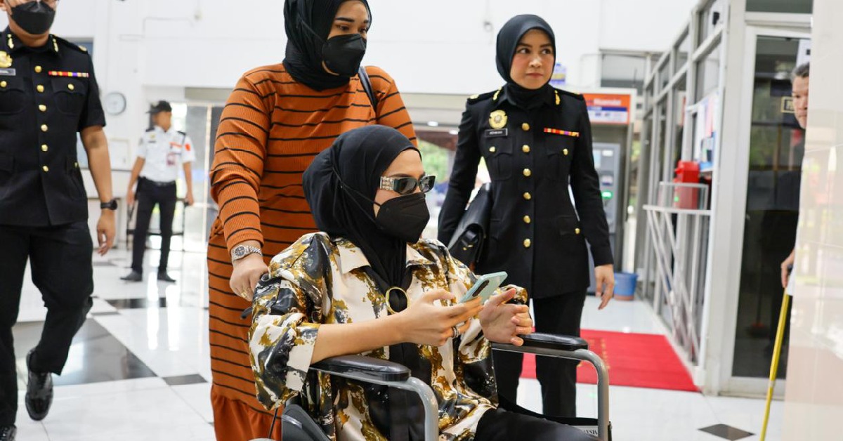 Isteri Ke-3 Bekas Panglima Tentera Darat Jalani Prosedur Buang Bisul Kronik Esok