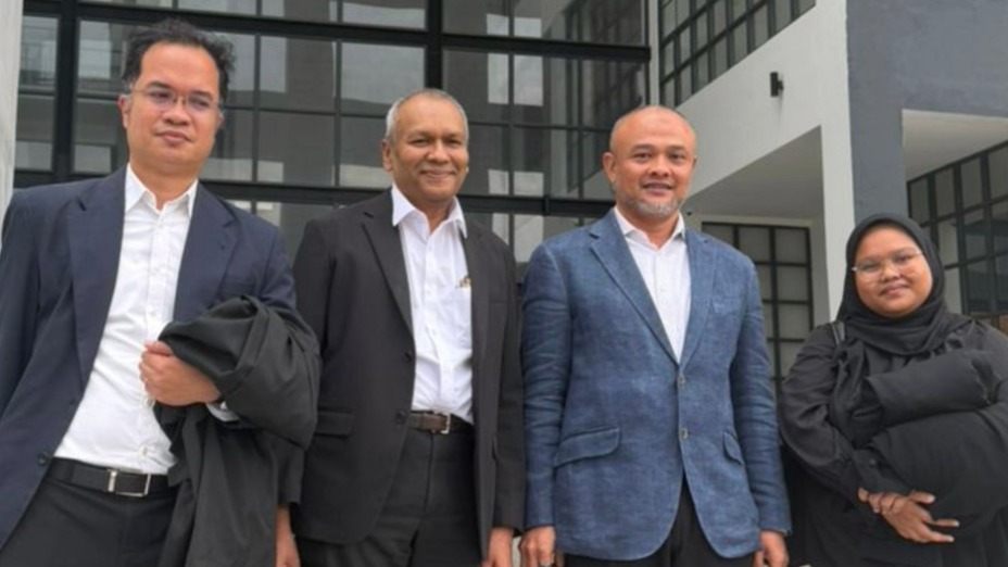 bekas suami pengasas dnars