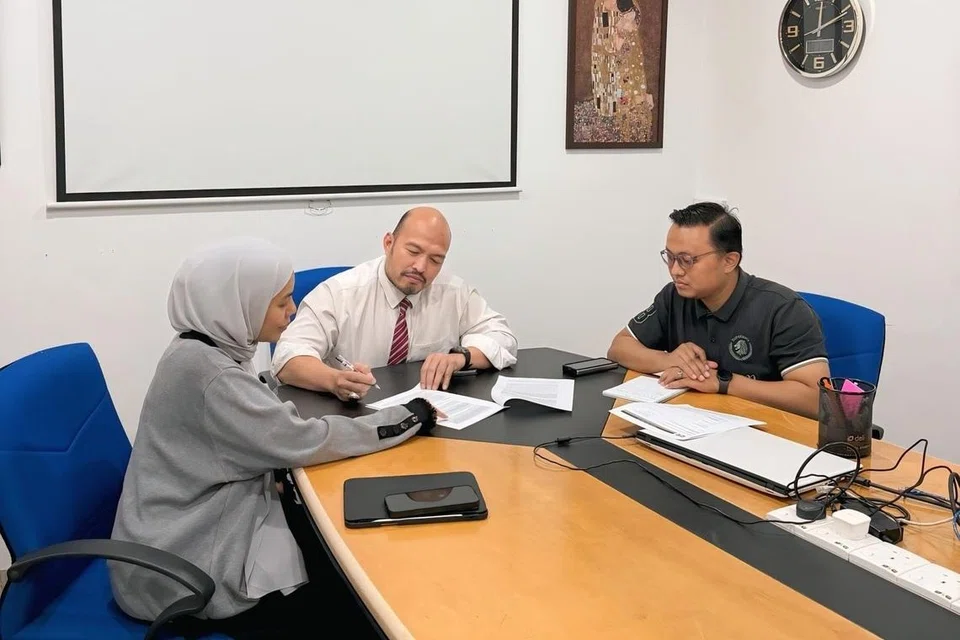 betty rahmad saman aliff