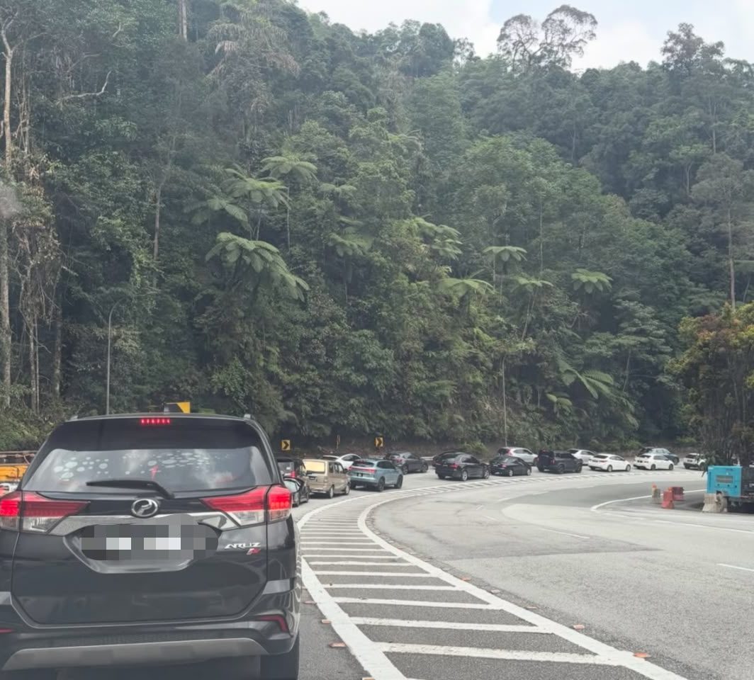 (VIDEO) “Kedai Emas Genting Kena Rompak, Genting ‘Lockdown’ Buat Sementara Waktu” – Media Sosial
