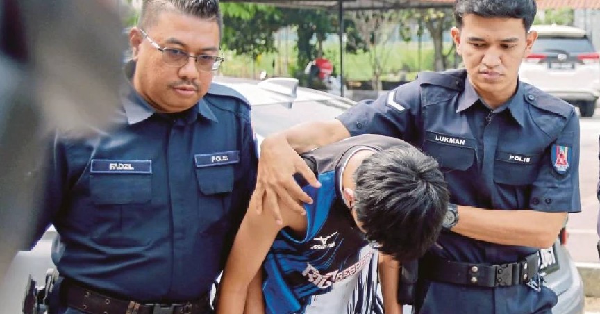 Batang Besi Dibalut Tali Leher Dijumpai, Polis Dedah Dendam Cinta Ditolak...