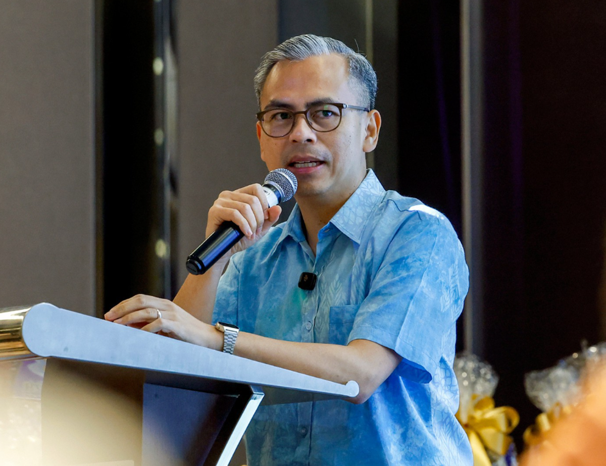 Kanak-Kanak Berisiko Jadi ‘Target’, Fahmi Fadzil Mahu Pencipta Kandungan...